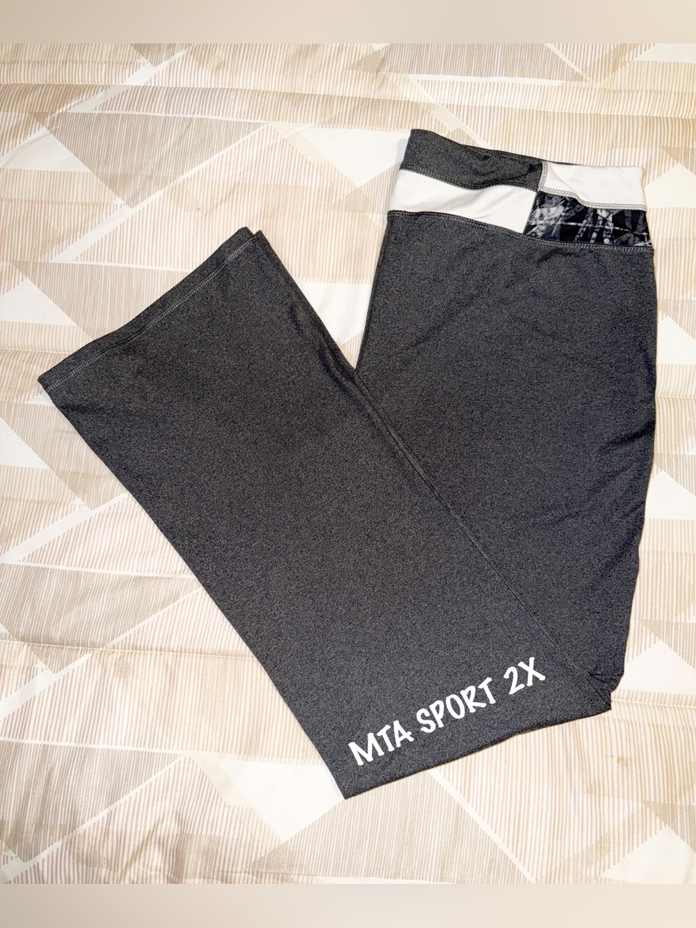 Women's charcoal gray Athletic Pants with Contrast Waistband 2X EUC